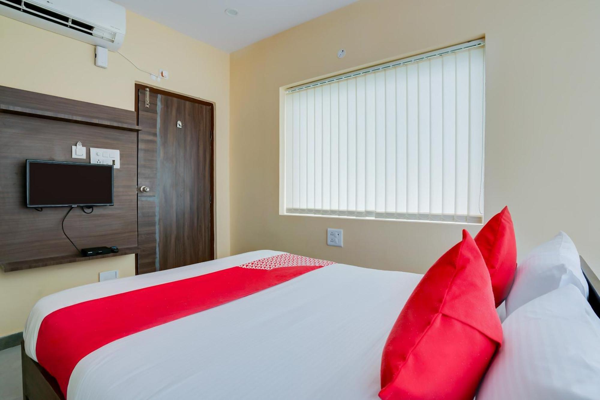 Hotel O Alekhya Residency Cafe Bahar Sururnagar Экстерьер фото