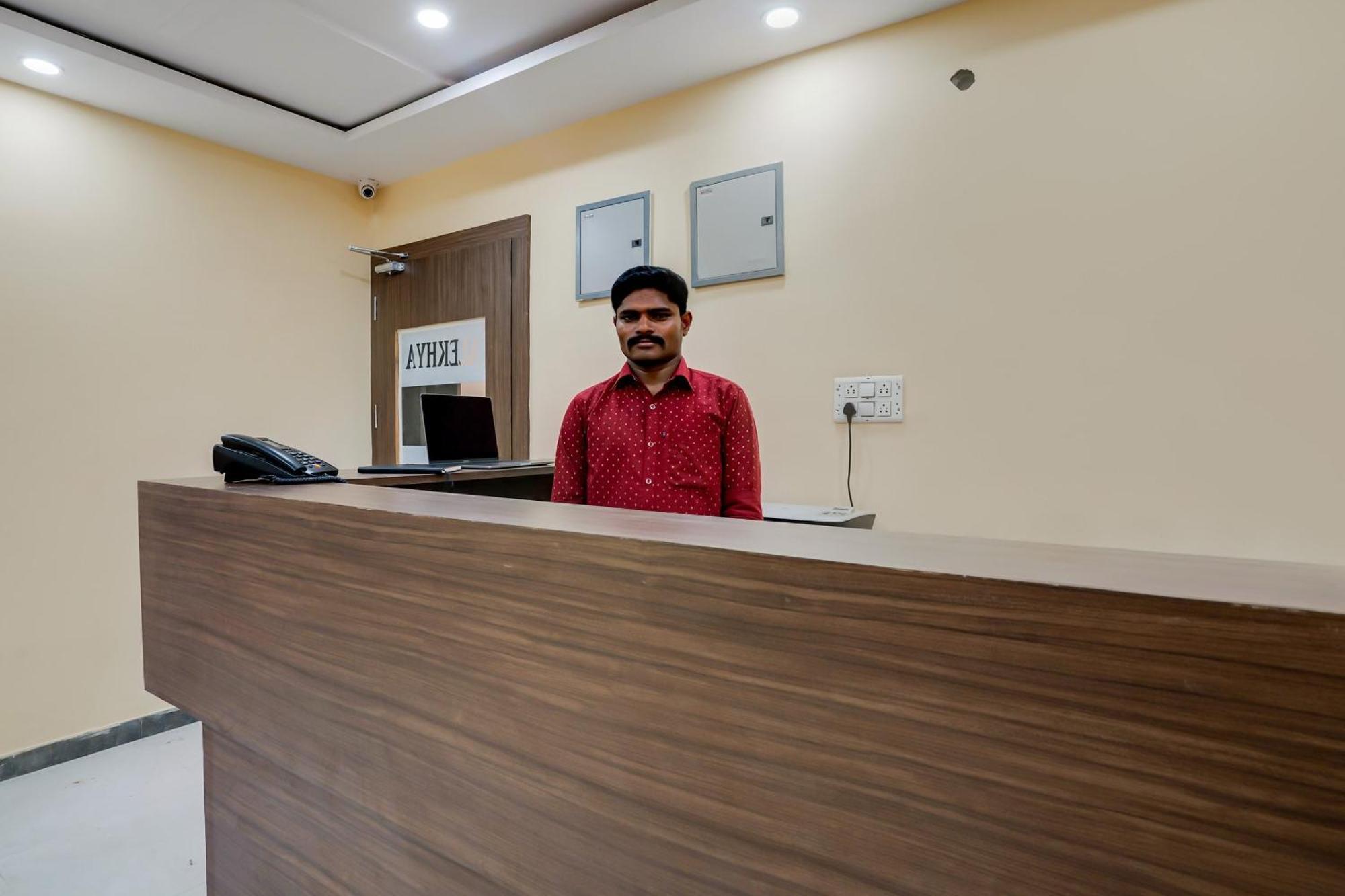 Hotel O Alekhya Residency Cafe Bahar Sururnagar Экстерьер фото